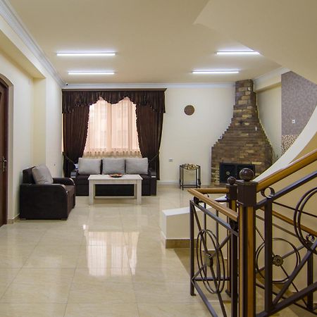 Tatev Hotel And Tours Yerevan Luaran gambar