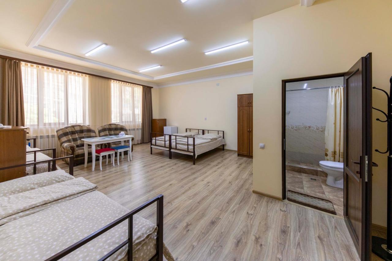 Tatev Hotel And Tours Yerevan Luaran gambar