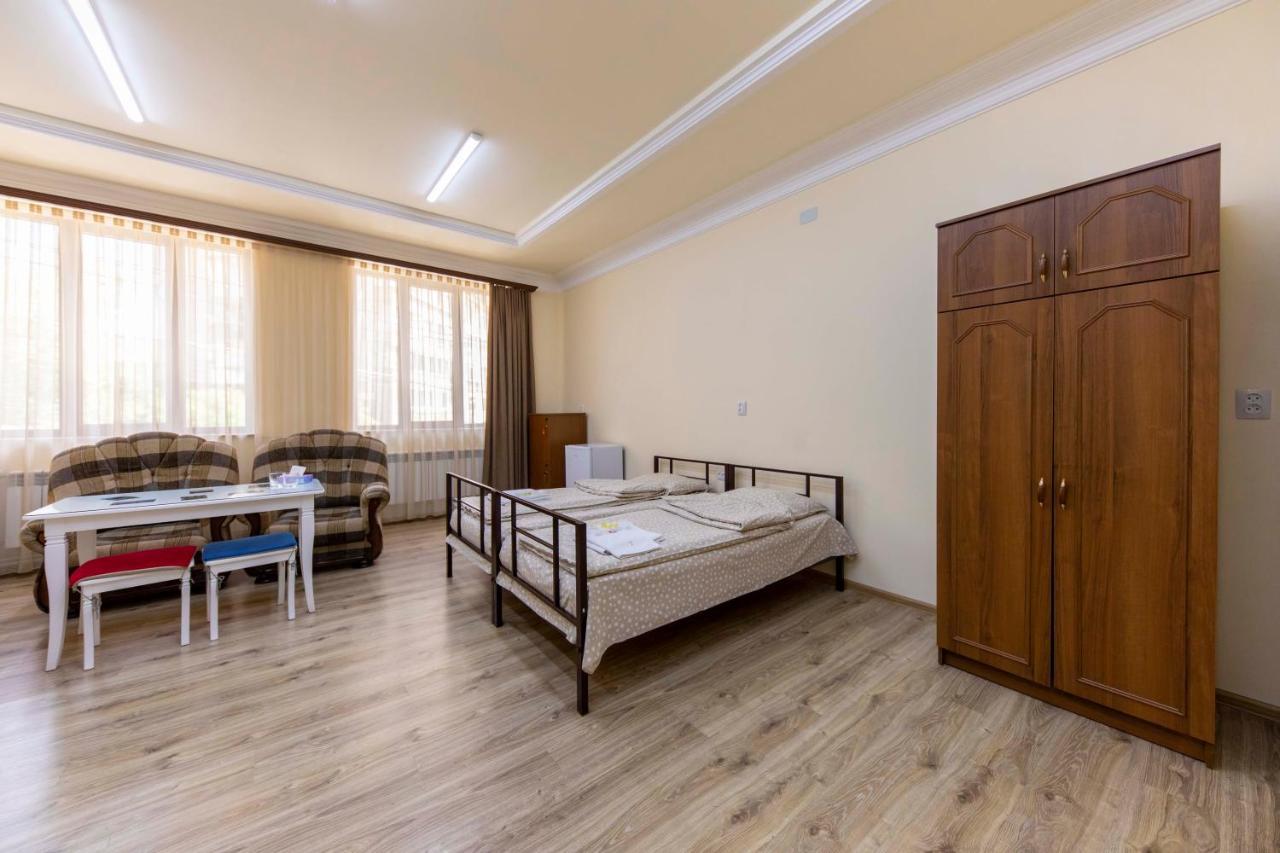 Tatev Hotel And Tours Yerevan Luaran gambar