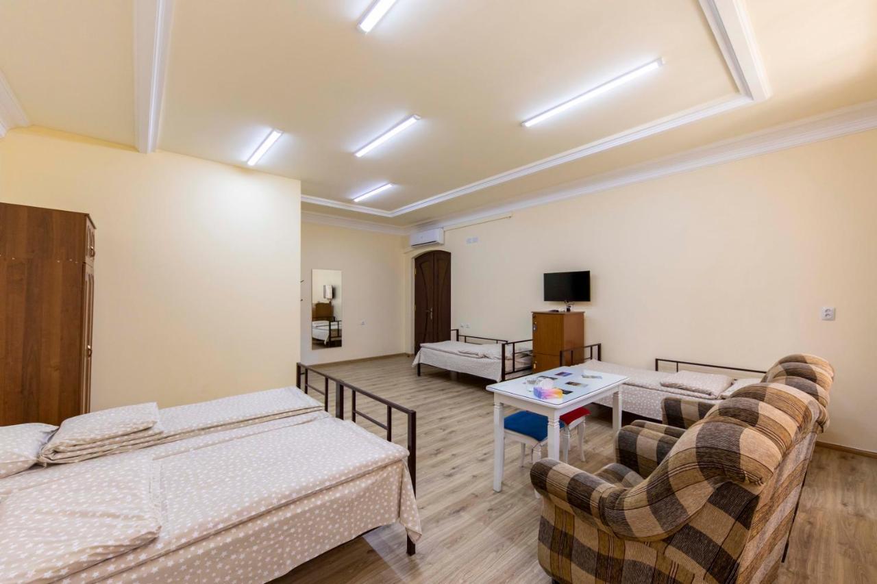 Tatev Hotel And Tours Yerevan Luaran gambar