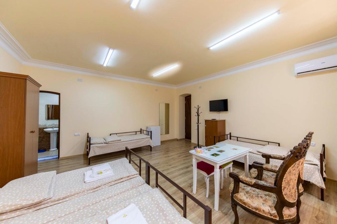 Tatev Hotel And Tours Yerevan Luaran gambar