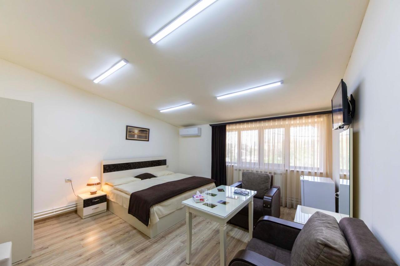 Tatev Hotel And Tours Yerevan Luaran gambar