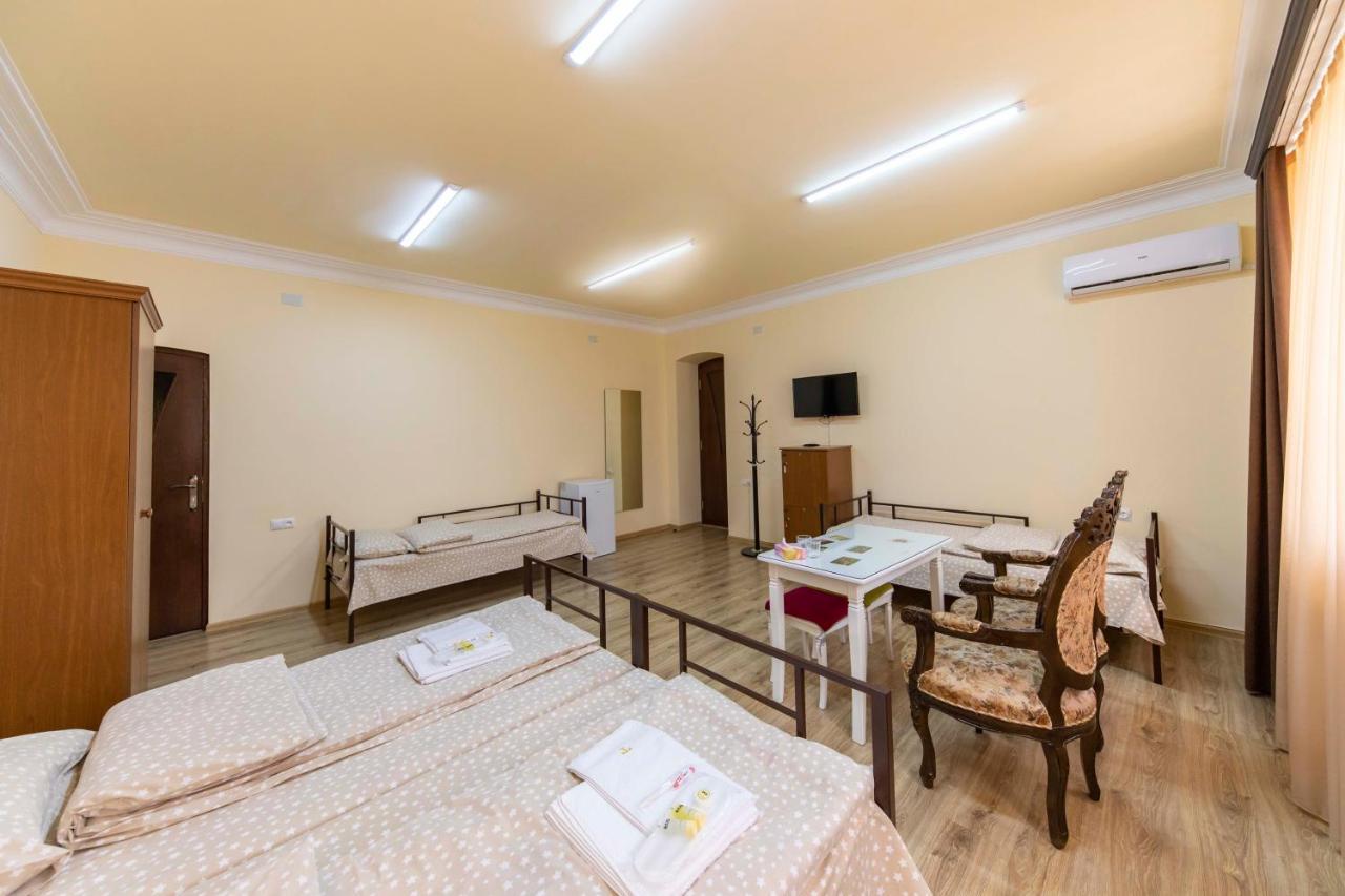 Tatev Hotel And Tours Yerevan Luaran gambar