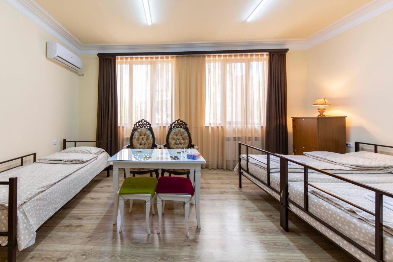 Tatev Hotel And Tours Yerevan Luaran gambar