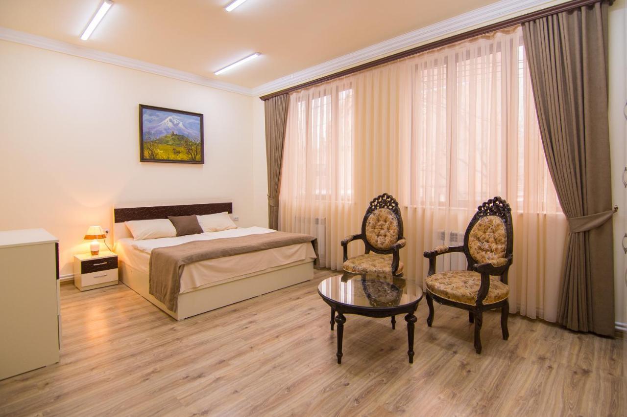Tatev Hotel And Tours Yerevan Luaran gambar