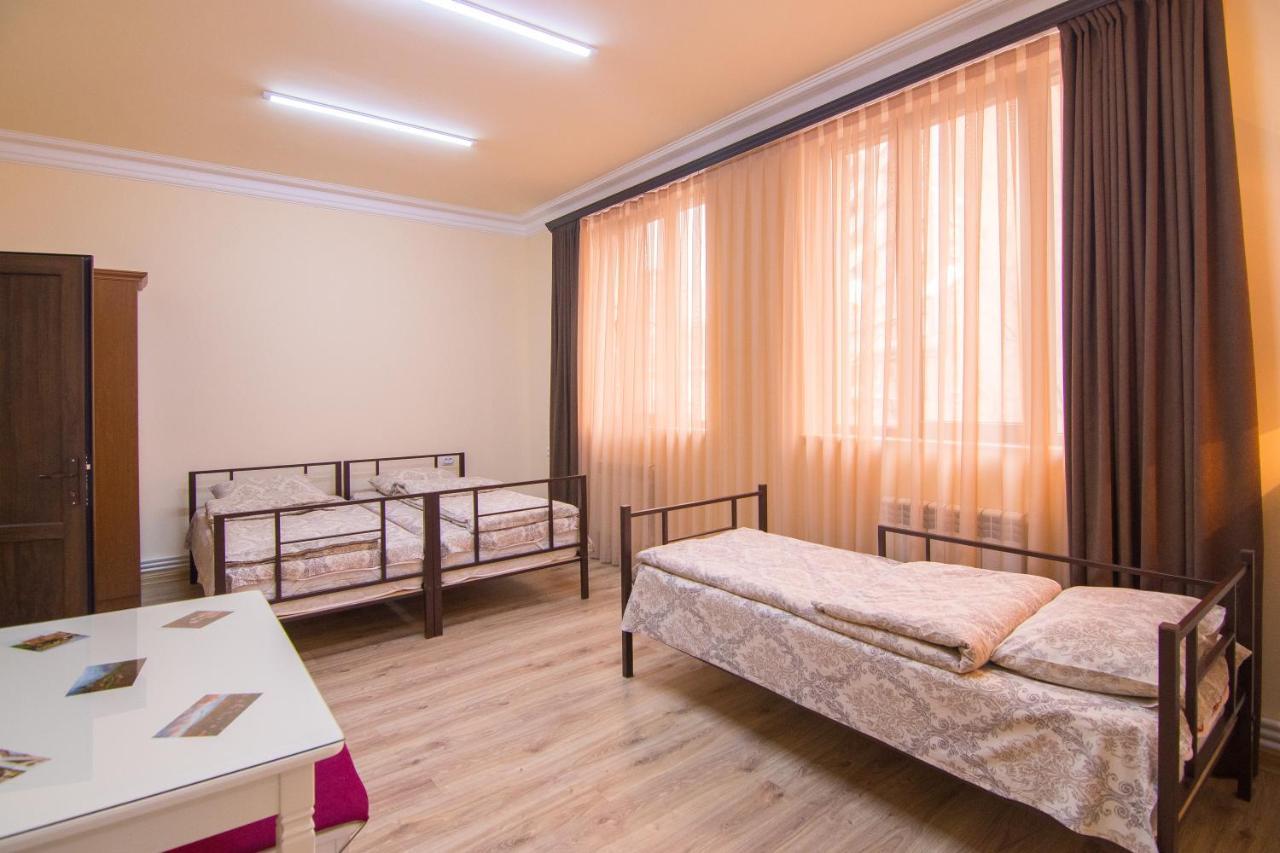 Tatev Hotel And Tours Yerevan Luaran gambar