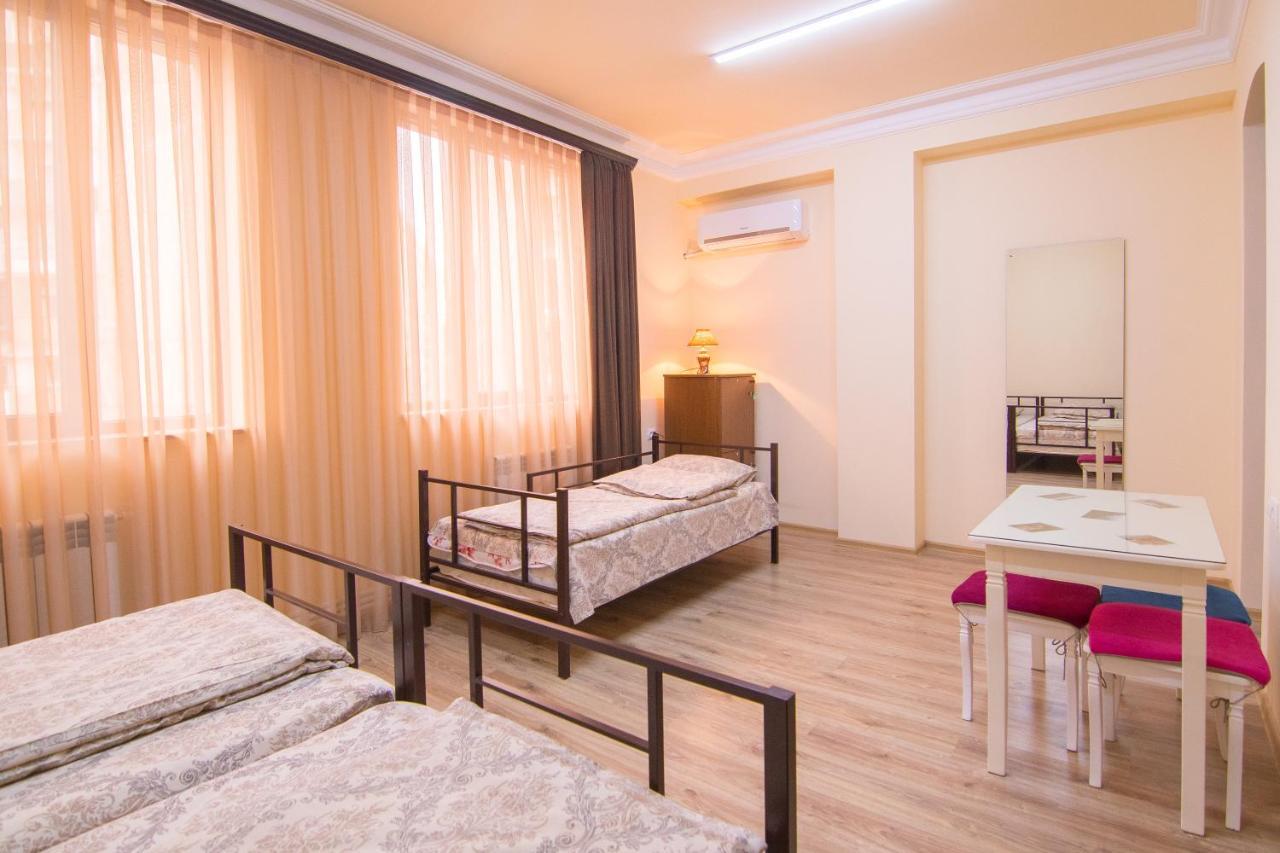 Tatev Hotel And Tours Yerevan Luaran gambar